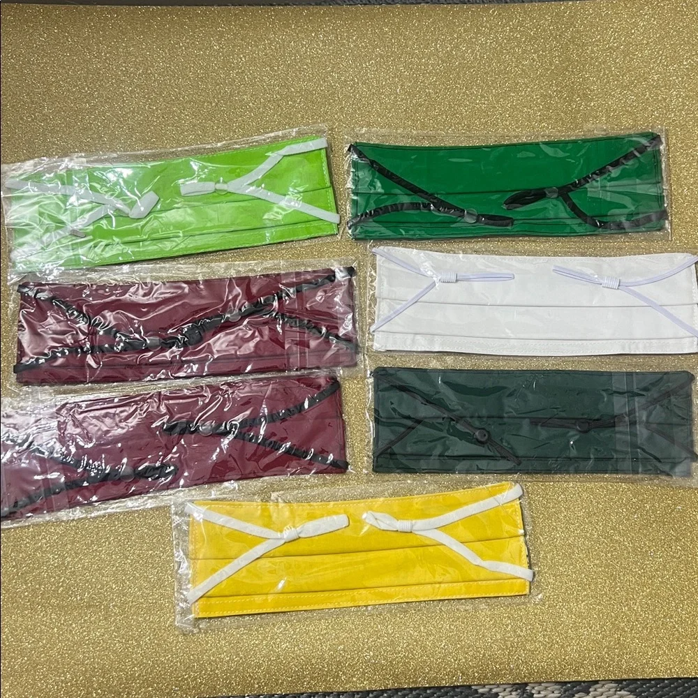 New Festive Patterned Face Masks Set of 7 - Picture 3 of 6